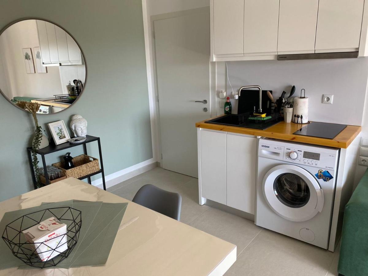Apartment Artemis Himare Bagian luar foto
