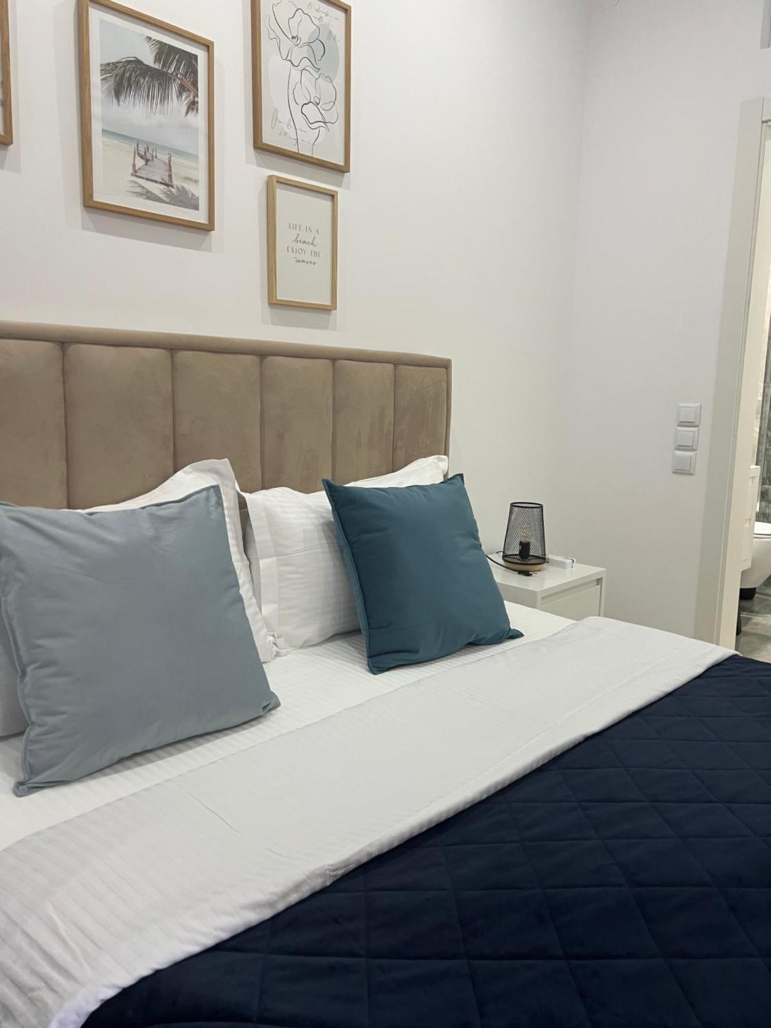 Apartment Artemis Himare Bagian luar foto